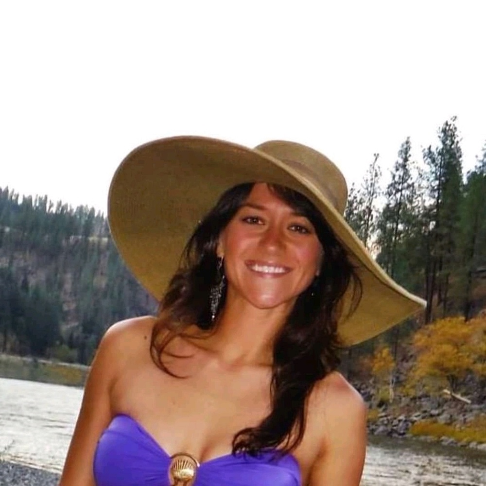 Meet your Posher, Julie